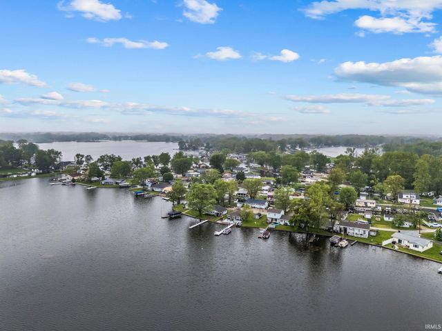 96 EMS B61I Lane, Warsaw, IN 46582