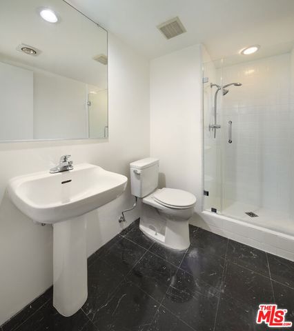 11699 Brookhaven Avenue 2, Los Angeles, CA 90064