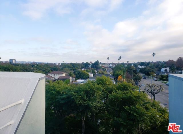 11699 Brookhaven Avenue 2, Los Angeles, CA 90064