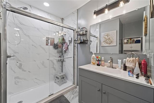 3520 Camelot Court, Loganville, GA 30052