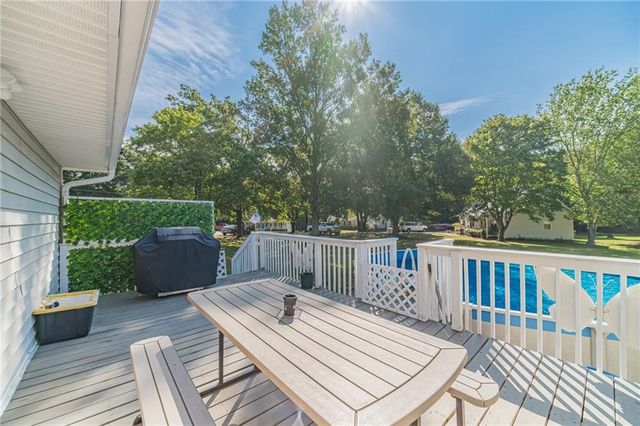 3520 Camelot Court, Loganville, GA 30052