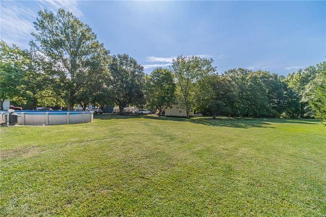 3520 Camelot Court, Loganville, GA 30052