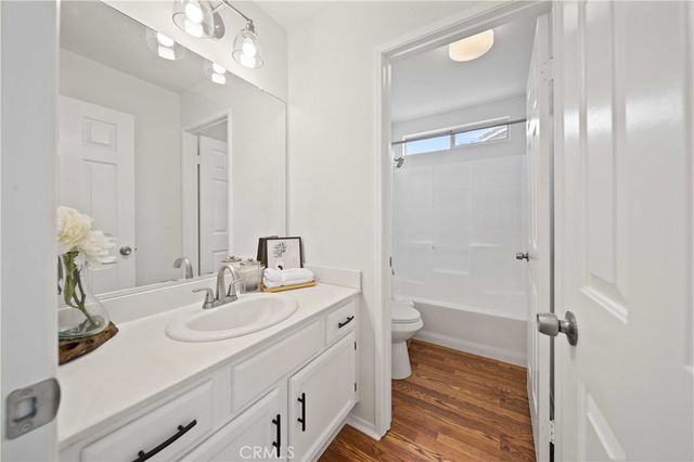 1936 Ivory, Palmdale, CA 93550