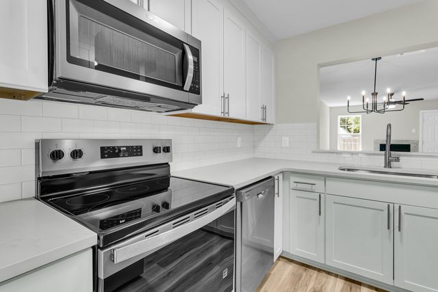 907 Reserve Way, Summerville, SC 29485