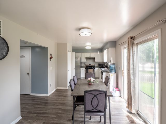 22163 W Plymouth Court, Plainfield, IL 60544
