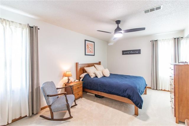 209 E 17th Street, Holden, MO 64040