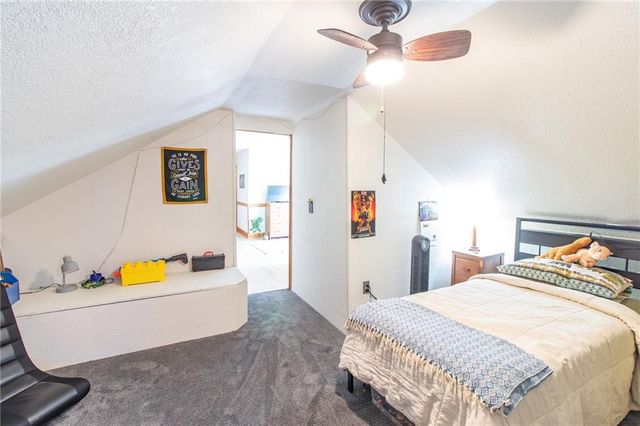 209 E 17th Street, Holden, MO 64040