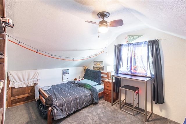 209 E 17th Street, Holden, MO 64040