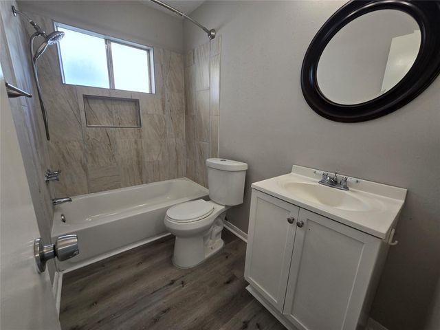 22027 Rockgate Drive, Spring, TX 77373