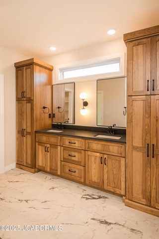 5010 SILO HILL LANE, Jefferson City, MO 65101