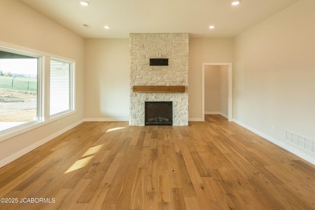 5010 SILO HILL LANE, Jefferson City, MO 65101