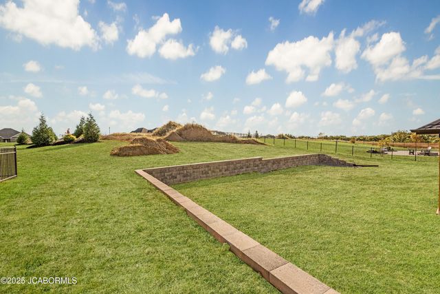 5010 SILO HILL LANE, Jefferson City, MO 65101