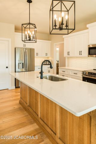 5010 SILO HILL LANE, Jefferson City, MO 65101