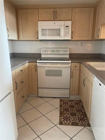 400 ISLAND WAY 711, Clearwater Beach, FL 33767