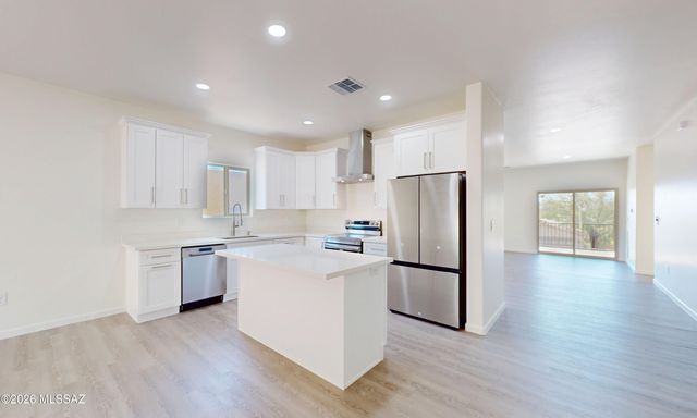 2986 W Touring Place, Tucson, AZ 85746