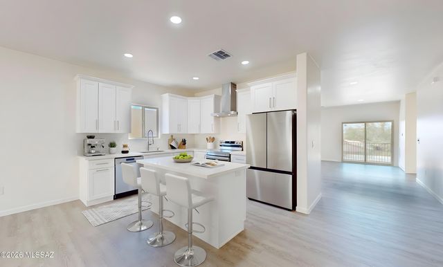 2986 W Touring Place, Tucson, AZ 85746