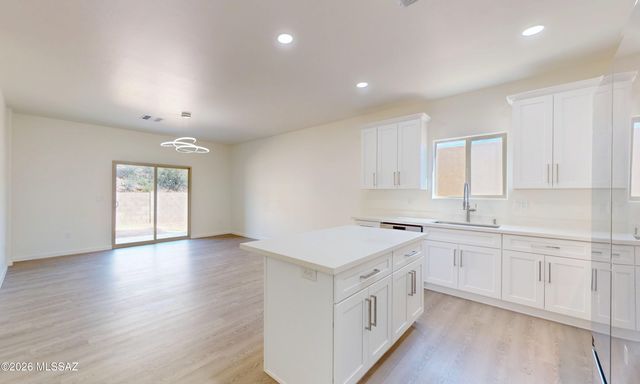 2986 W Touring Place, Tucson, AZ 85746