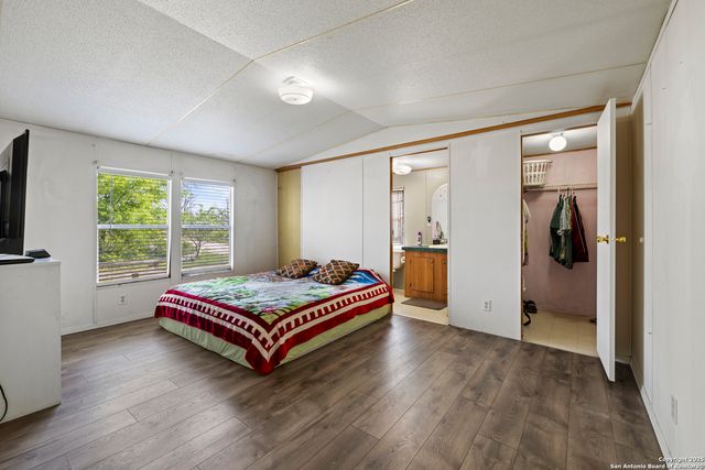 453 Reeves Ln, Harper, TX 78631