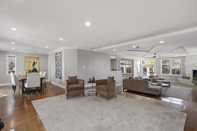 3221 Morse Ave, Sacramento, CA 95821