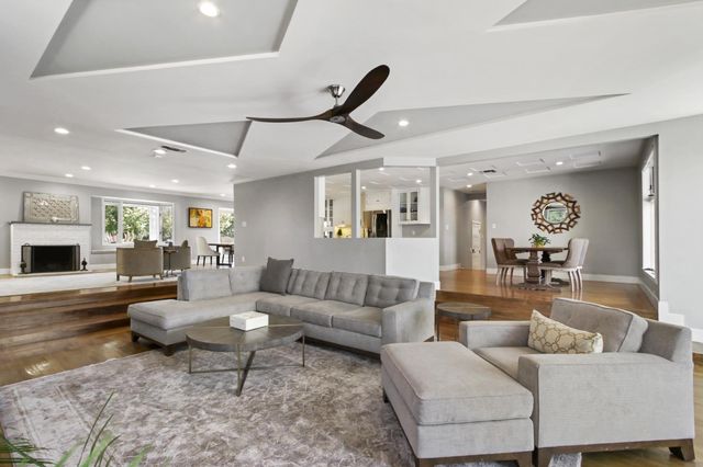 3221 Morse Ave, Sacramento, CA 95821