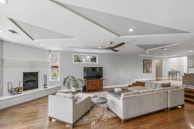 3221 Morse Ave, Sacramento, CA 95821