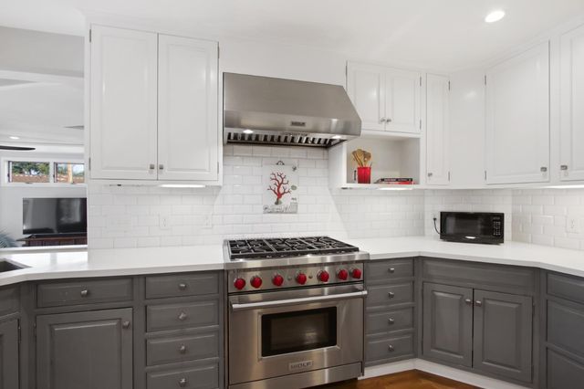 3221 Morse Ave, Sacramento, CA 95821