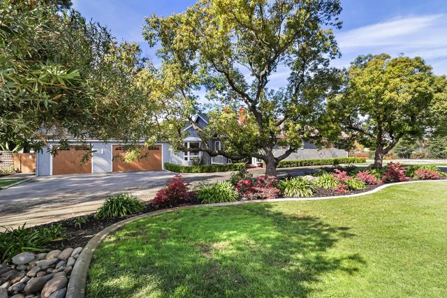 3221 Morse Ave, Sacramento, CA 95821