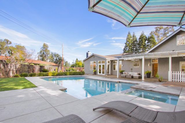 3221 Morse Ave, Sacramento, CA 95821