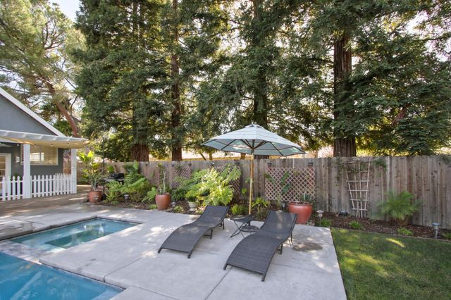 3221 Morse Ave, Sacramento, CA 95821