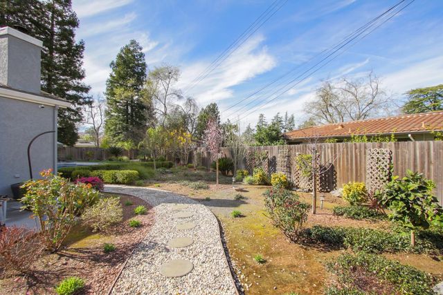 3221 Morse Ave, Sacramento, CA 95821