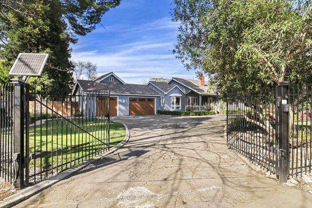 3221 Morse Ave, Sacramento, CA 95821