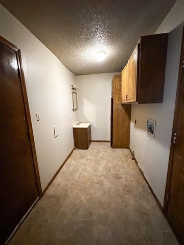 26032 E 1780 Rd, Walters, OK 73572