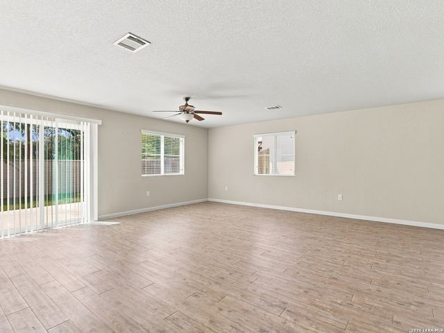 10203 Relic Oaks, San Antonio, TX 78240