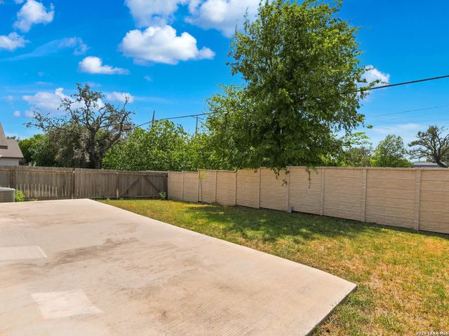 10203 Relic Oaks, San Antonio, TX 78240