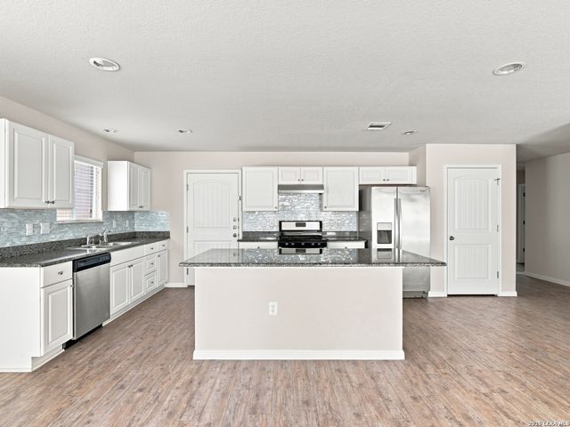 10203 Relic Oaks, San Antonio, TX 78240