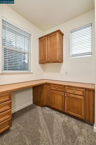 18 Outer Banks Pl, Sacramento, CA 95835