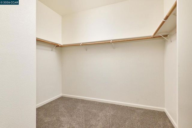 18 Outer Banks Pl, Sacramento, CA 95835