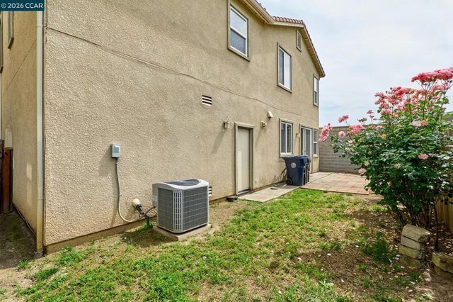 18 Outer Banks Pl, Sacramento, CA 95835