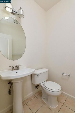 18 Outer Banks Pl, Sacramento, CA 95835