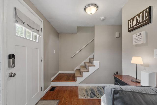 5 Rocky Circle, Derry, NH 03038