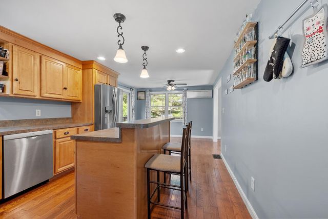 5 Rocky Circle, Derry, NH 03038