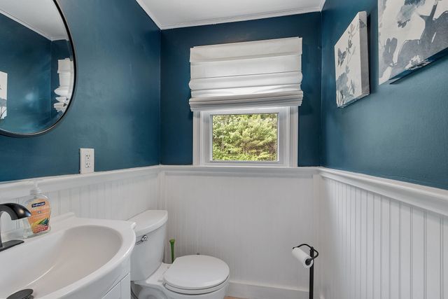 5 Rocky Circle, Derry, NH 03038