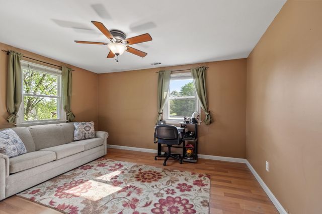 5 Rocky Circle, Derry, NH 03038