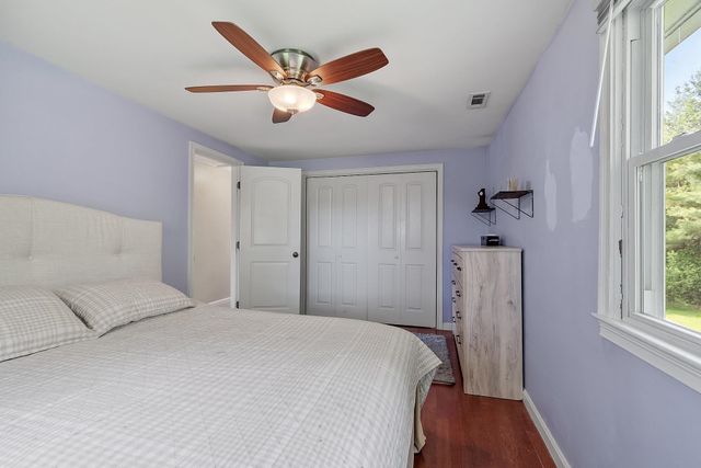 5 Rocky Circle, Derry, NH 03038
