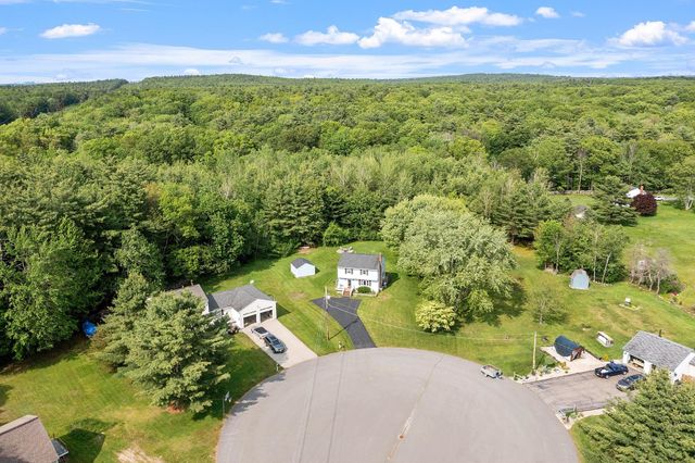5 Rocky Circle, Derry, NH 03038