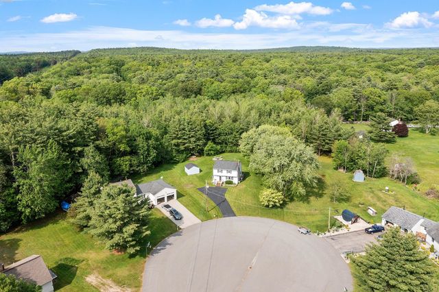 5 Rocky Circle, Derry, NH 03038