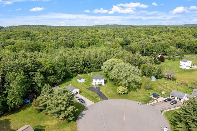 5 Rocky Circle, Derry, NH 03038