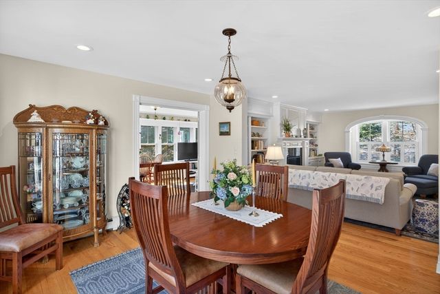 70 Old Queen Anne Rd, Chatham, MA 02633