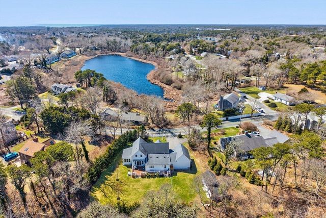 70 Old Queen Anne Rd, Chatham, MA 02633