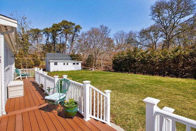 70 Old Queen Anne Rd, Chatham, MA 02633